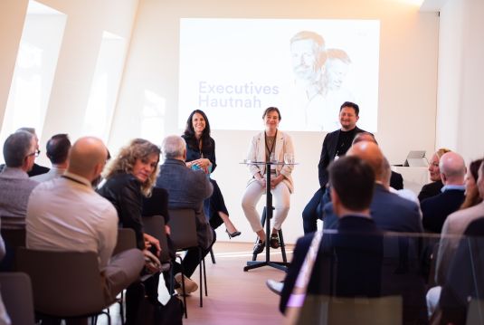 Panel-Diskussion beim Executives Hautnah Event in der Orangerie Basel.